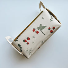 Load image into Gallery viewer, Reversible Origami Tote (strawberry & cream)